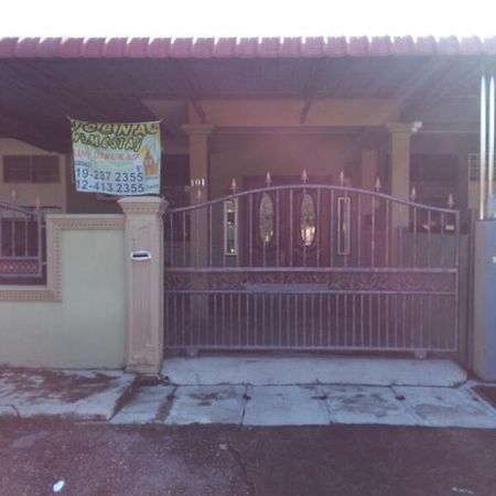 Deenaz Utara Homestay Alor Setar Exterior photo